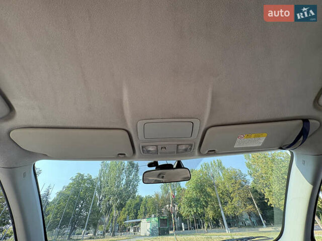 Белый Мицубиси Аутлендер ХЛ, объемом двигателя 2.36 л и пробегом 155 тыс. км за 10950 $, фото 46 на Automoto.ua
