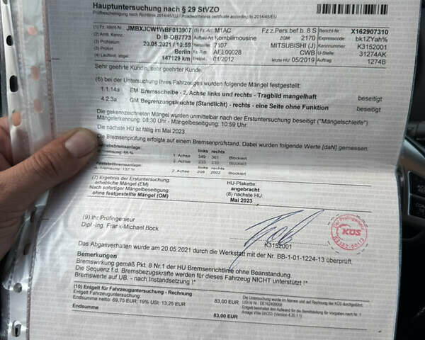 Білий Міцубісі Аутлендер ХЛ, об'ємом двигуна 2.3 л та пробігом 200 тис. км за 10999 $, фото 23 на Automoto.ua