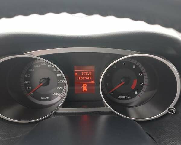 Міцубісі Аутлендер ХЛ 2007 у Трускавце на Automoto.ua Бежевий Міцубісі Аутлендер ХЛ, об'ємом двигуна 2.36 л та пробігом 202 тис. км за 8199 $, фото 1 на Automoto.ua
