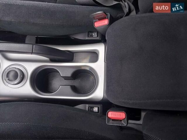 Бежевый Мицубиси Аутлендер ХЛ, объемом двигателя 2.4 л и пробегом 275 тыс. км за 8600 $, фото 26 на Automoto.ua