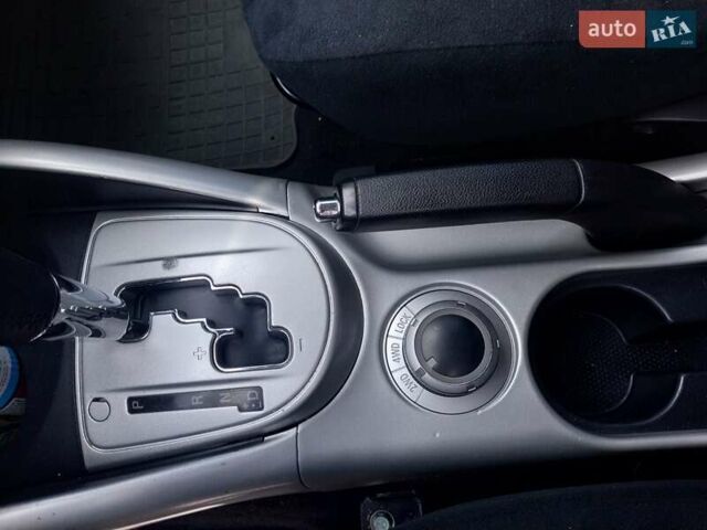 Бежевый Мицубиси Аутлендер ХЛ, объемом двигателя 2.4 л и пробегом 275 тыс. км за 8600 $, фото 20 на Automoto.ua