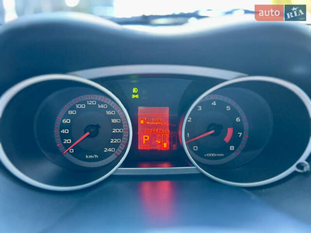 Бежевый Мицубиси Аутлендер ХЛ, объемом двигателя 2 л и пробегом 226 тыс. км за 8999 $, фото 47 на Automoto.ua