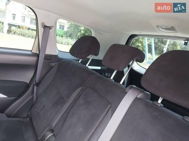 Бежевый Мицубиси Аутлендер ХЛ, объемом двигателя 2.4 л и пробегом 275 тыс. км за 8600 $, фото 14 на Automoto.ua