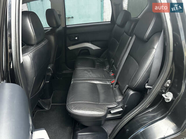 Черный Мицубиси Аутлендер ХЛ, объемом двигателя 2.4 л и пробегом 283 тыс. км за 8900 $, фото 19 на Automoto.ua