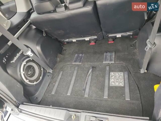Черный Мицубиси Аутлендер ХЛ, объемом двигателя 2 л и пробегом 218 тыс. км за 10500 $, фото 4 на Automoto.ua