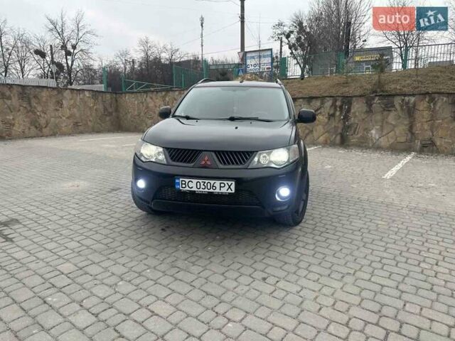 Чорний Міцубісі Аутлендер ХЛ, об'ємом двигуна 3 л та пробігом 350 тис. км за 12000 $, фото 9 на Automoto.ua