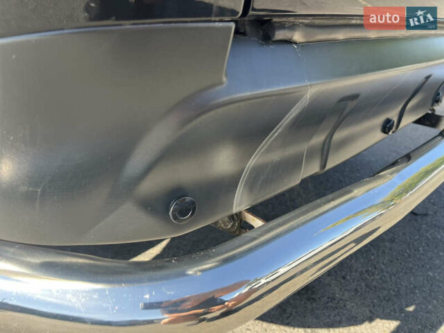 Черный Мицубиси Аутлендер ХЛ, объемом двигателя 3 л и пробегом 169 тыс. км за 9300 $, фото 7 на Automoto.ua