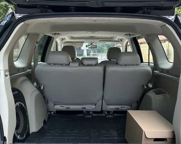 Чорний Міцубісі Аутлендер ХЛ, об'ємом двигуна 3 л та пробігом 264 тис. км за 9500 $, фото 4 на Automoto.ua