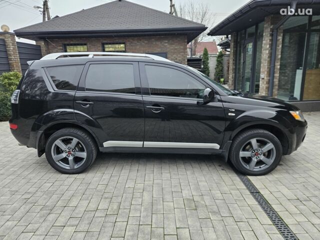 Чорний Міцубісі Аутлендер ХЛ, об'ємом двигуна 3 л та пробігом 238 тис. км за 10800 $, фото 6 на Automoto.ua