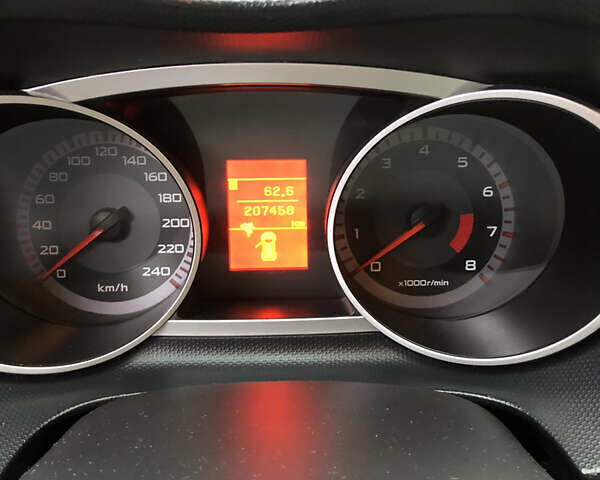 Черный Мицубиси Аутлендер ХЛ, объемом двигателя 3 л и пробегом 207 тыс. км за 9300 $, фото 11 на Automoto.ua