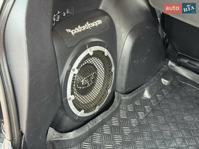 Черный Мицубиси Аутлендер ХЛ, объемом двигателя 3 л и пробегом 154 тыс. км за 8900 $, фото 40 на Automoto.ua