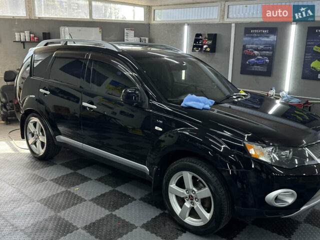 Чорний Міцубісі Аутлендер ХЛ, об'ємом двигуна 3 л та пробігом 243 тис. км за 12500 $, фото 32 на Automoto.ua