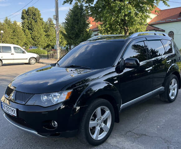 Черный Мицубиси Аутлендер ХЛ, объемом двигателя 2.99 л и пробегом 153 тыс. км за 10800 $, фото 15 на Automoto.ua