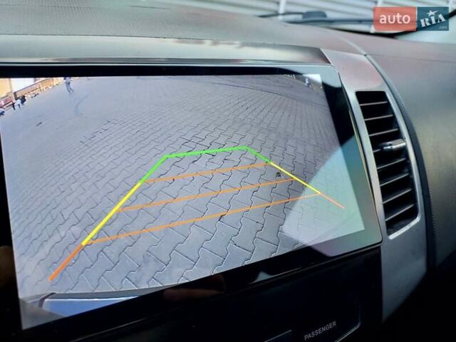 Чорний Міцубісі Аутлендер ХЛ, об'ємом двигуна 2.4 л та пробігом 181 тис. км за 8990 $, фото 18 на Automoto.ua