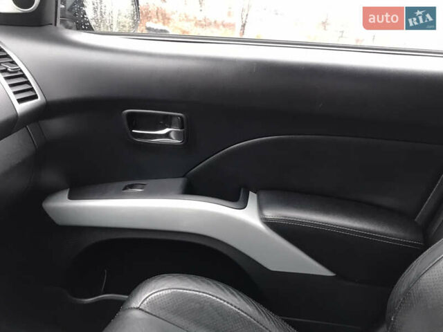 Чорний Міцубісі Аутлендер ХЛ, об'ємом двигуна 2 л та пробігом 306 тис. км за 9799 $, фото 28 на Automoto.ua