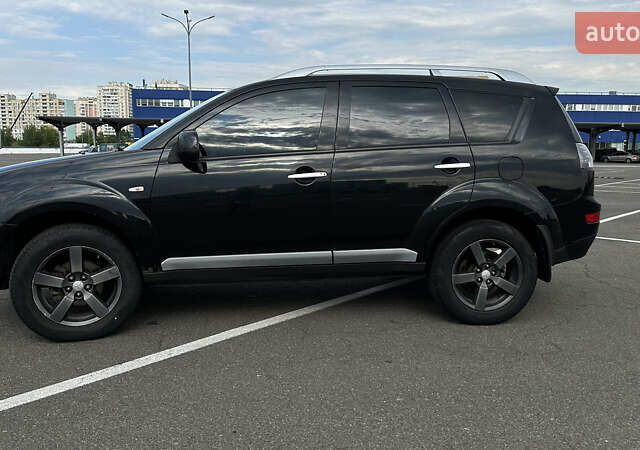 Черный Мицубиси Аутлендер ХЛ, объемом двигателя 2.4 л и пробегом 212 тыс. км за 9350 $, фото 10 на Automoto.ua