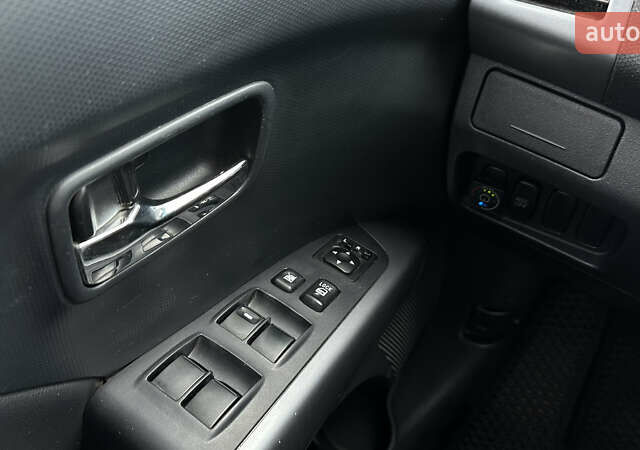 Черный Мицубиси Аутлендер ХЛ, объемом двигателя 2.4 л и пробегом 212 тыс. км за 9350 $, фото 25 на Automoto.ua