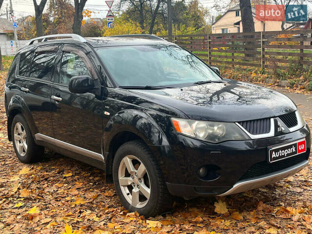 Черный Мицубиси Аутлендер ХЛ, объемом двигателя 3 л и пробегом 285 тыс. км за 9590 $, фото 3 на Automoto.ua