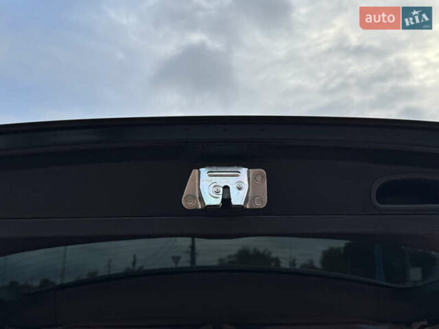 Черный Мицубиси Аутлендер ХЛ, объемом двигателя 3 л и пробегом 154 тыс. км за 8900 $, фото 14 на Automoto.ua