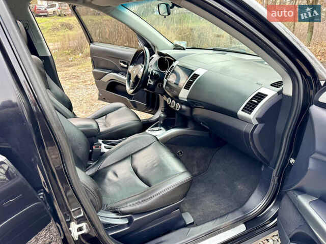 Чорний Міцубісі Аутлендер ХЛ, об'ємом двигуна 2.4 л та пробігом 229 тис. км за 9790 $, фото 18 на Automoto.ua