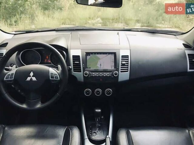 Чорний Міцубісі Аутлендер ХЛ, об'ємом двигуна 2.36 л та пробігом 195 тис. км за 9500 $, фото 17 на Automoto.ua