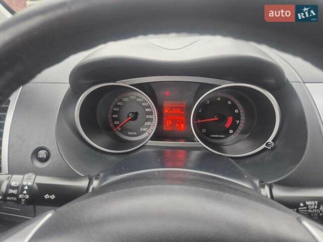 Черный Мицубиси Аутлендер ХЛ, объемом двигателя 2.36 л и пробегом 87 тыс. км за 11500 $, фото 12 на Automoto.ua