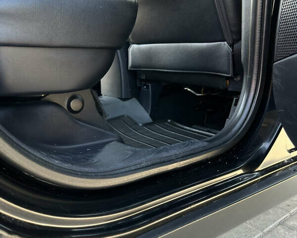 Черный Мицубиси Аутлендер ХЛ, объемом двигателя 2.99 л и пробегом 153 тыс. км за 10800 $, фото 13 на Automoto.ua