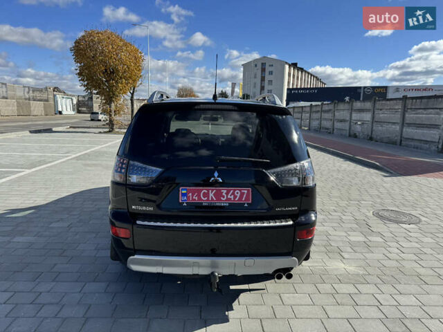 Чорний Міцубісі Аутлендер ХЛ, об'ємом двигуна 2 л та пробігом 186 тис. км за 9999 $, фото 18 на Automoto.ua