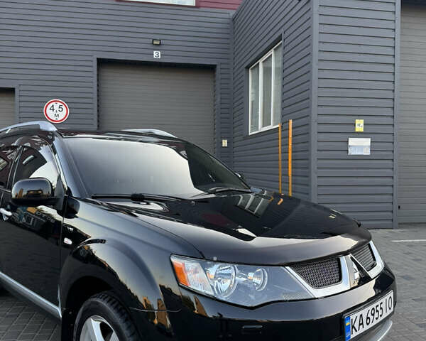 Чорний Міцубісі Аутлендер ХЛ, об'ємом двигуна 3 л та пробігом 243 тис. км за 12500 $, фото 2 на Automoto.ua