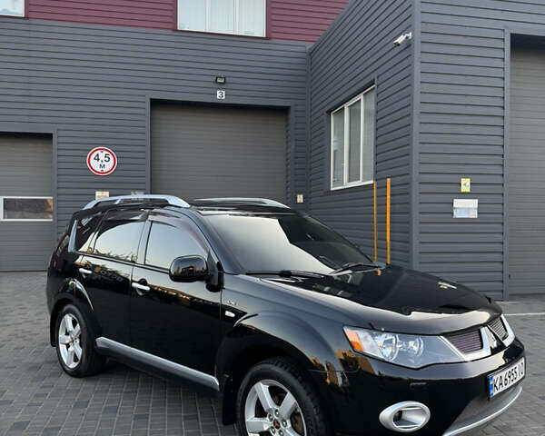 Чорний Міцубісі Аутлендер ХЛ, об'ємом двигуна 3 л та пробігом 243 тис. км за 12500 $, фото 18 на Automoto.ua