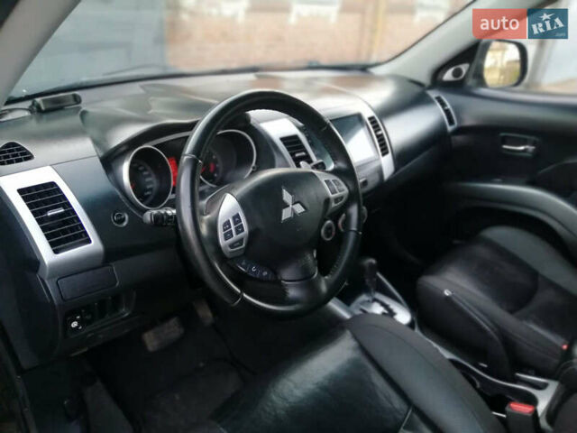 Чорний Міцубісі Аутлендер ХЛ, об'ємом двигуна 2.38 л та пробігом 228 тис. км за 7850 $, фото 7 на Automoto.ua