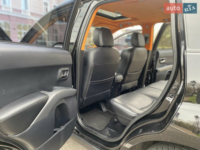 Черный Мицубиси Аутлендер ХЛ, объемом двигателя 3 л и пробегом 154 тыс. км за 8900 $, фото 25 на Automoto.ua