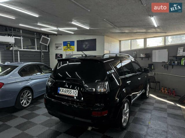 Чорний Міцубісі Аутлендер ХЛ, об'ємом двигуна 3 л та пробігом 243 тис. км за 12500 $, фото 31 на Automoto.ua