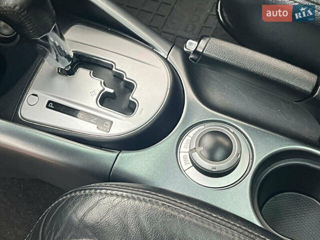 Черный Мицубиси Аутлендер ХЛ, объемом двигателя 3 л и пробегом 285 тыс. км за 9590 $, фото 32 на Automoto.ua