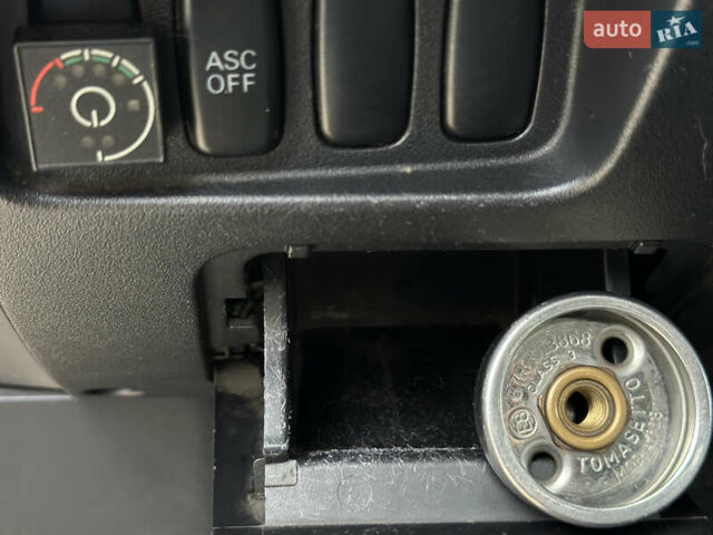 Черный Мицубиси Аутлендер ХЛ, объемом двигателя 2.4 л и пробегом 212 тыс. км за 9350 $, фото 30 на Automoto.ua