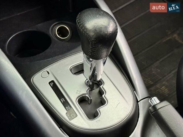 Черный Мицубиси Аутлендер ХЛ, объемом двигателя 3 л и пробегом 214 тыс. км за 9500 $, фото 18 на Automoto.ua