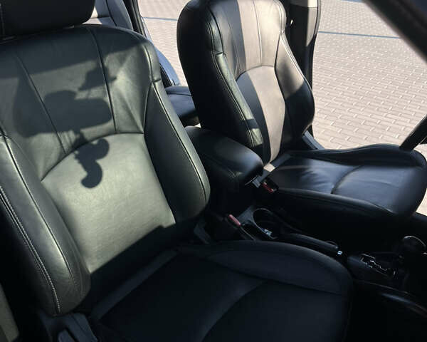 Черный Мицубиси Аутлендер ХЛ, объемом двигателя 2.99 л и пробегом 153 тыс. км за 10800 $, фото 1 на Automoto.ua