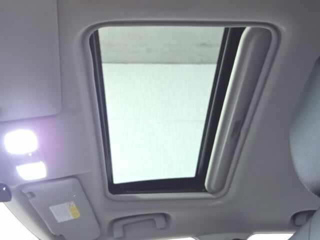 Черный Мицубиси Аутлендер ХЛ, объемом двигателя 2.4 л и пробегом 31 тыс. км за 15000 $, фото 17 на Automoto.ua