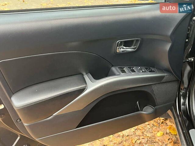 Черный Мицубиси Аутлендер ХЛ, объемом двигателя 3 л и пробегом 285 тыс. км за 9590 $, фото 28 на Automoto.ua