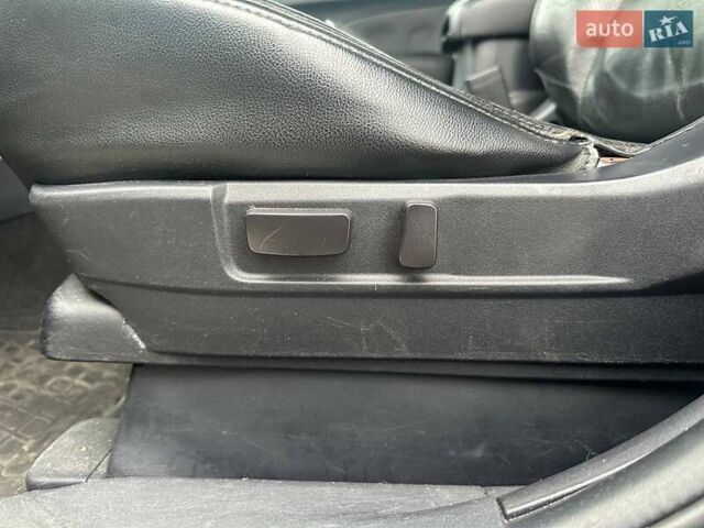 Черный Мицубиси Аутлендер ХЛ, объемом двигателя 2.36 л и пробегом 250 тыс. км за 10000 $, фото 26 на Automoto.ua