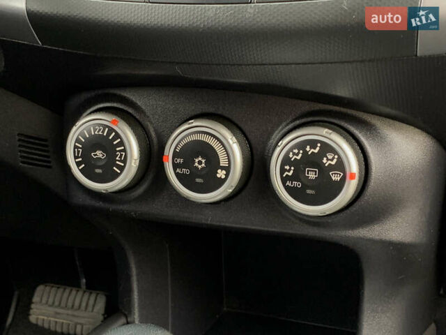 Черный Мицубиси Аутлендер ХЛ, объемом двигателя 2.4 л и пробегом 175 тыс. км за 10499 $, фото 37 на Automoto.ua