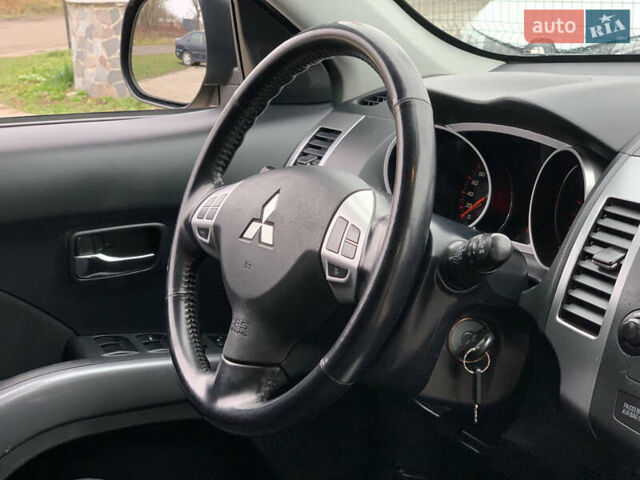 Черный Мицубиси Аутлендер ХЛ, объемом двигателя 2.4 л и пробегом 175 тыс. км за 10499 $, фото 33 на Automoto.ua