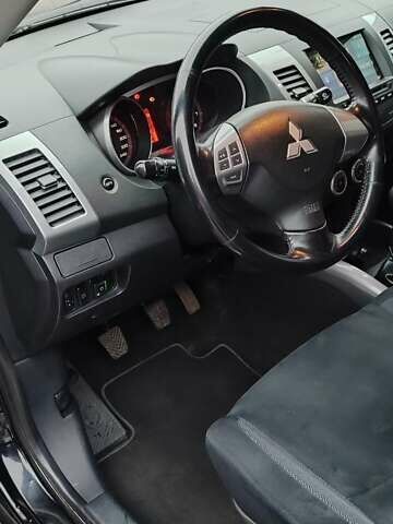 Чорний Міцубісі Аутлендер ХЛ, об'ємом двигуна 2.36 л та пробігом 150 тис. км за 11100 $, фото 15 на Automoto.ua