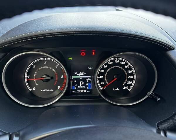 Черный Мицубиси Аутлендер ХЛ, объемом двигателя 2.2 л и пробегом 249 тыс. км за 11500 $, фото 10 на Automoto.ua