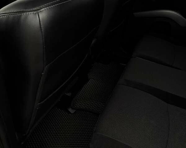 Черный Мицубиси Аутлендер ХЛ, объемом двигателя 2.18 л и пробегом 253 тыс. км за 12500 $, фото 25 на Automoto.ua