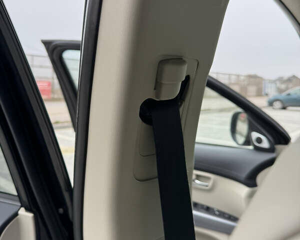 Чорний Міцубісі Аутлендер ХЛ, об'ємом двигуна 2.2 л та пробігом 155 тис. км за 12299 $, фото 58 на Automoto.ua