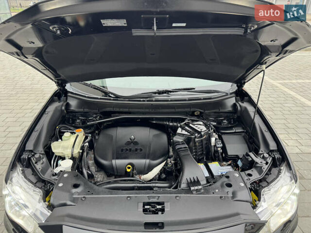 Чорний Міцубісі Аутлендер ХЛ, об'ємом двигуна 2.2 л та пробігом 155 тис. км за 12299 $, фото 90 на Automoto.ua