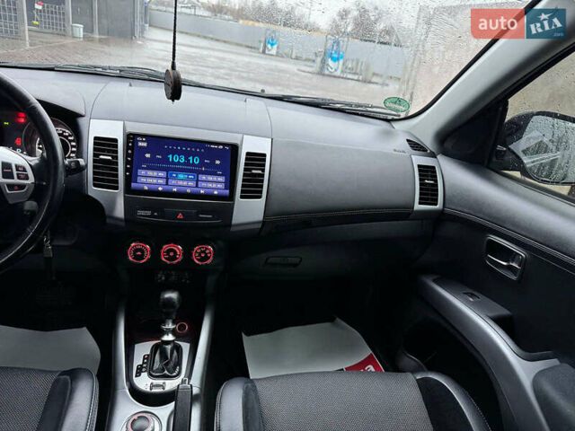 Чорний Міцубісі Аутлендер ХЛ, об'ємом двигуна 2.18 л та пробігом 253 тис. км за 12490 $, фото 14 на Automoto.ua