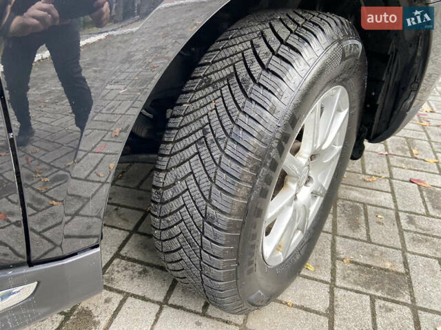 Чорний Міцубісі Аутлендер ХЛ, об'ємом двигуна 2.2 л та пробігом 138 тис. км за 12450 $, фото 5 на Automoto.ua