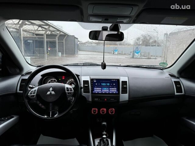 Чорний Міцубісі Аутлендер ХЛ, об'ємом двигуна 2.2 л та пробігом 253 тис. км за 12490 $, фото 15 на Automoto.ua